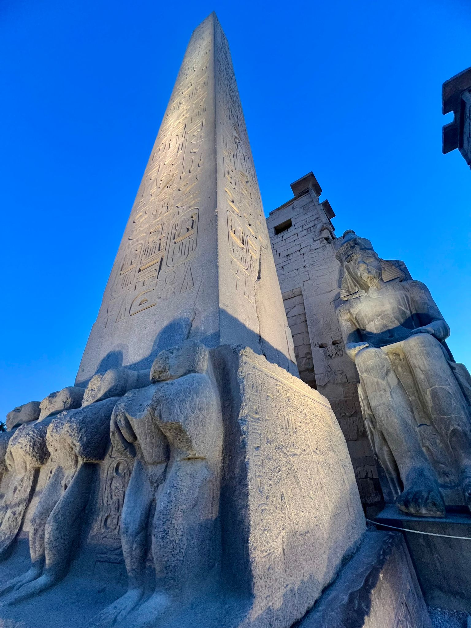 Luxor Tempel Obelisk Ägypten Sarah Gress Luxor Tempel mit einem Obelisk auf der Ägypten Reise von Sarah Gress