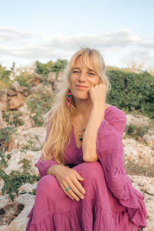 Sarah Gress sitzend